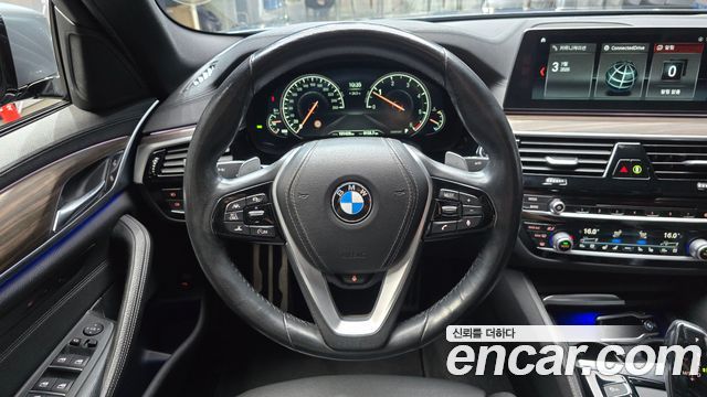 BMW 5 Series (G30) 520d M Sport Package Plus 2017 — фото 13