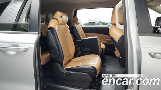 Kia Carnival (IV) Diesel 11-Seater Prestige 2021 — фото 11