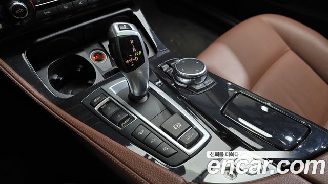 BMW 5 Series (F10) 520d xDrive M Aero Dynamic 2016 — фото 9