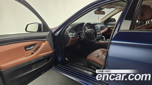 BMW 5 Series (F10) 520d xDrive M Aero Dynamic 2016 — фото 10
