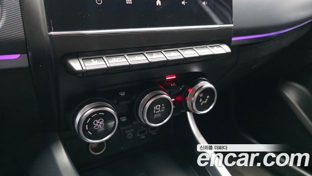 Renault Korea XM3 1.3 TCe RE Signature 2020 — фото 28