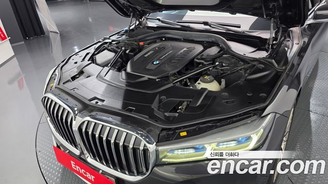 BMW 7 Series (G11) 730d xDrive Design Pure Excellence 2020 — фото 6