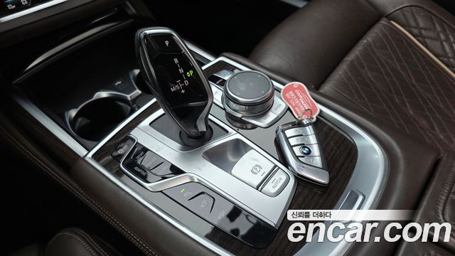 BMW 7 Series (G11) 730d xDrive Design Pure Excellence 2020 — фото 9