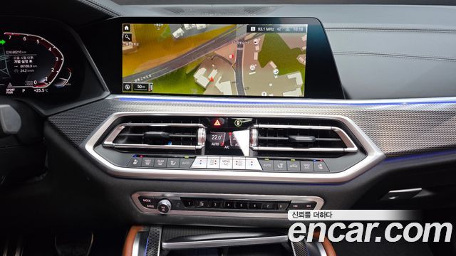 BMW X6 (G06) xDrive40i M Sport 2022 — фото 17