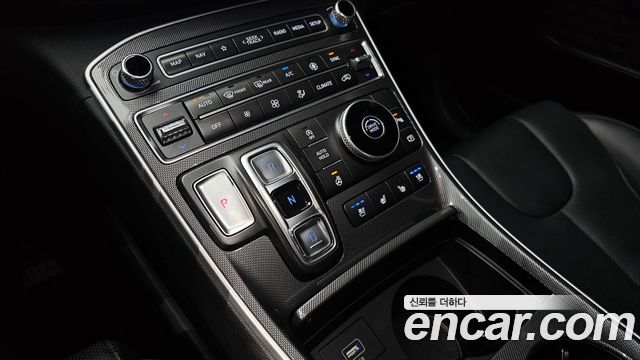 Hyundai Santa Fe Diesel 2.2 2WD Prestige 2023 — фото 9