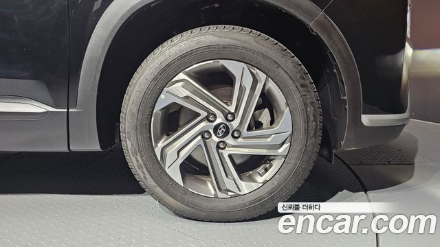 Hyundai Santa Fe Diesel 2.2 2WD Prestige 2023 — фото 21