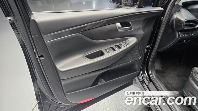 Hyundai Santa Fe Diesel 2.2 2WD Prestige 2023 — фото 24