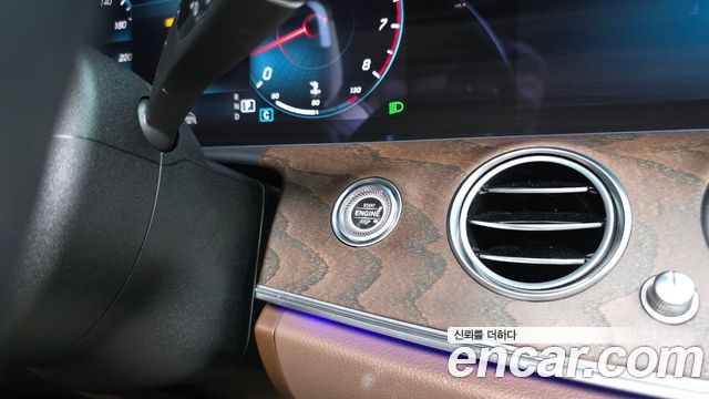 Mercedes-Benz E-Class (W213) E250 Exclusive 2022 — фото 38