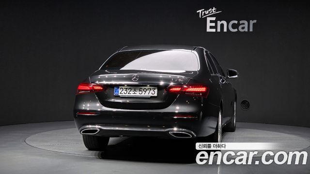 Mercedes-Benz E-Class (W213) E250 Exclusive 2022 — фото 4