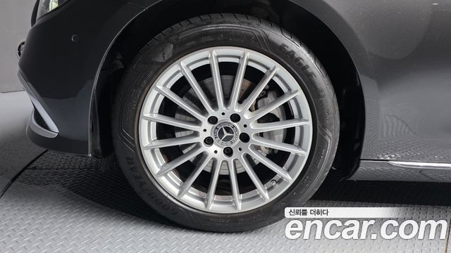 Mercedes-Benz E-Class (W213) E250 Exclusive 2022 — фото 5
