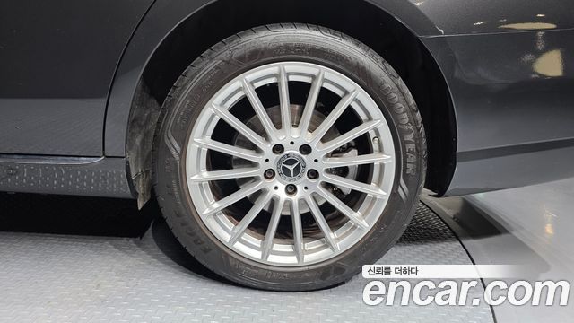 Mercedes-Benz E-Class (W213) E250 Exclusive 2022 — фото 21