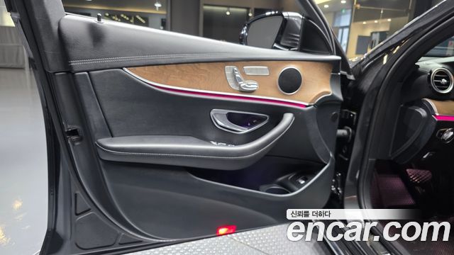Mercedes-Benz E-Class (W213) E250 Exclusive 2022 — фото 24