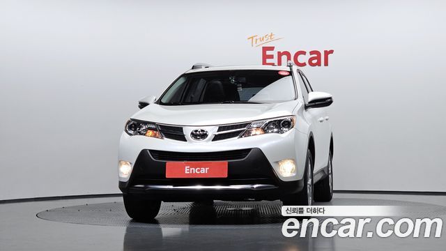 Toyota RAV4 2.5 2WD 4th 2015 — фото 3