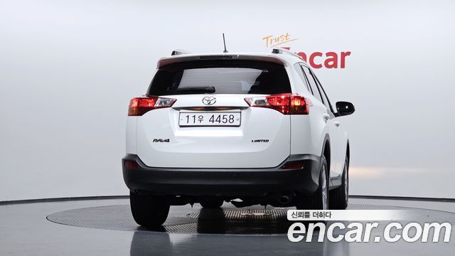 Toyota RAV4 2.5 2WD 4th 2015 — фото 4