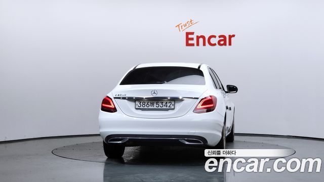 Mercedes-Benz C-Class (W205) C220 d Avantgarde 2019 — фото 4