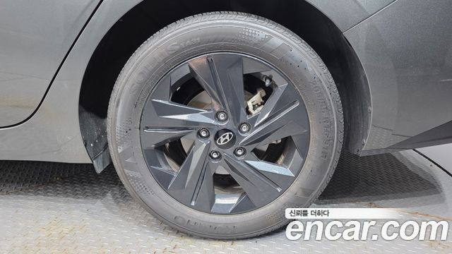 Hyundai Avante (CN7) 1.6 Inspiration 2023 — фото 21