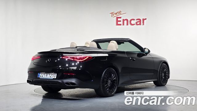 Mercedes-Benz CLE-Class (C236) CLE200 Cabriolet 2025 — фото 2