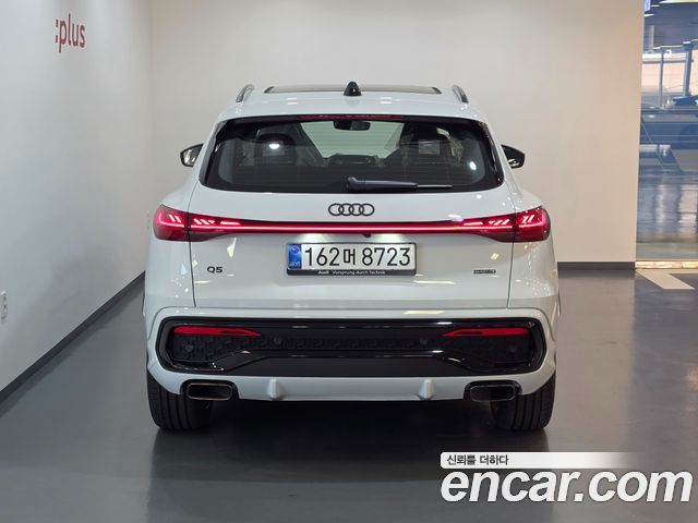 Audi Q5 (80A) 45 TFSI Quattro S line 2025 — фото 4