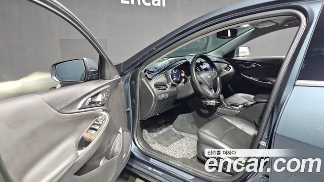 Chevrolet Malibu 1.3 Turbo Premier 2019 — фото 10