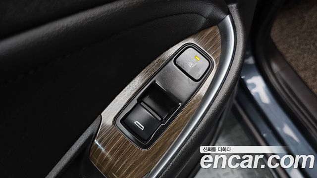 Chevrolet Malibu 1.3 Turbo Premier 2019 — фото 18
