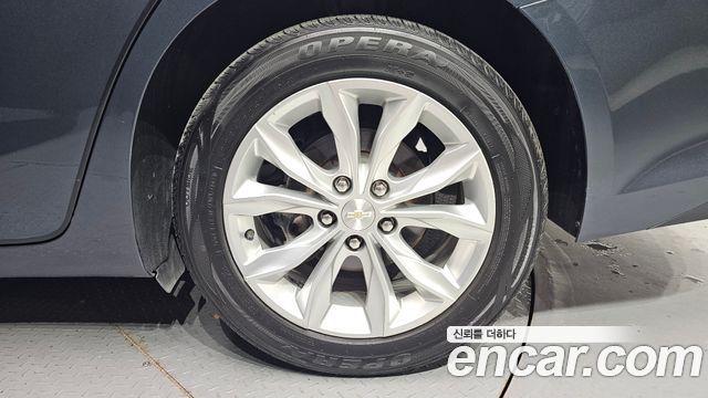 Chevrolet Malibu 1.3 Turbo Premier 2019 — фото 21