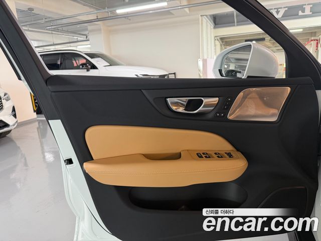 Volvo V60 Cross Country (II) B5 Ultra AWD 2025 — фото 20