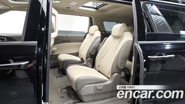 Kia Carnival (IV) HEV 9seater Signature 2026 — фото 12