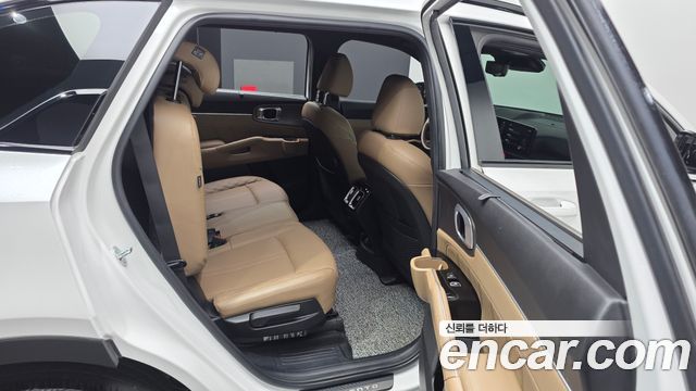 Kia Sorento (IV) HEV 1.6 2WD Gravity 2024 — фото 16