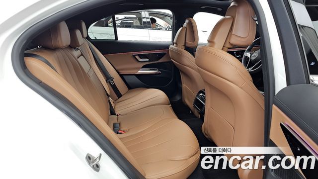 Mercedes-Benz E-Class (W214) E200 Avantgarde 2025 — фото 12