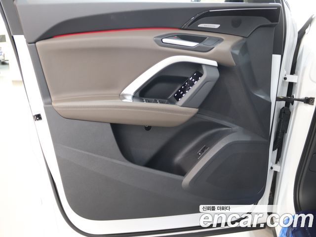 Audi Q5 (80A) 45 TFSI Quattro S line 2025 — фото 17