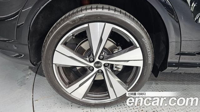 Audi Q5 (80A) 40 TFSI Quattro Sportback S Line 2025 — фото 5
