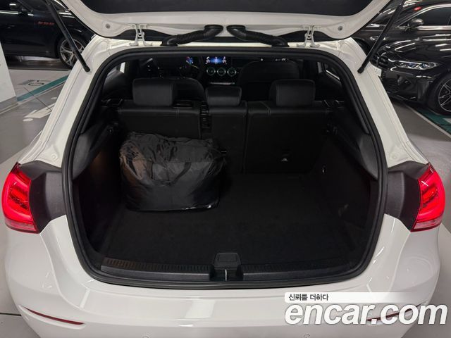 Mercedes-Benz A-Class (W177) A220 Hatchback 2020 — фото 23