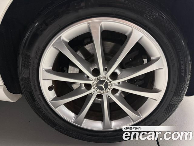 Mercedes-Benz A-Class (W177) A220 Hatchback 2020 — фото 24