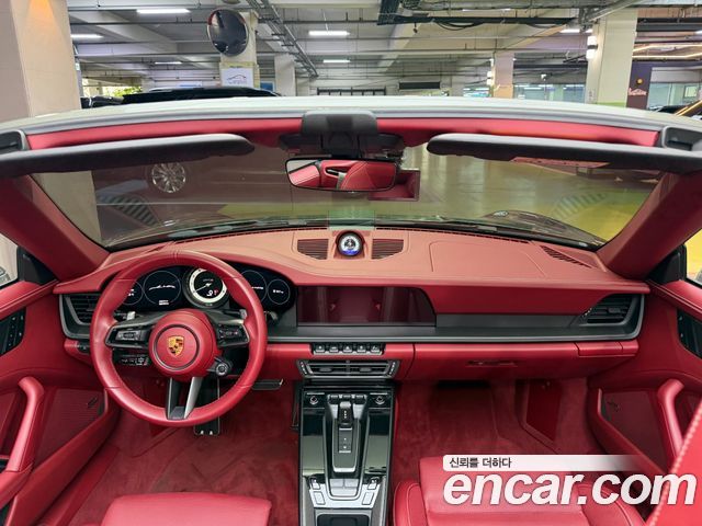 Porsche 911 (992) Carrera 4 GTS Cabriolet 2023 — фото 6