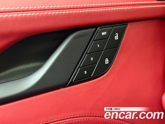 Porsche 911 (992) Carrera 4 GTS Cabriolet 2023 — фото 19