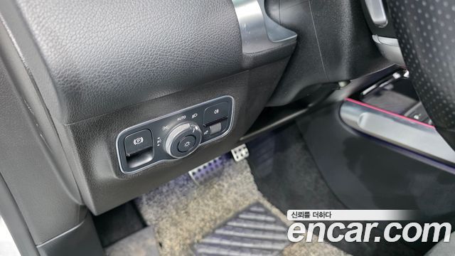 Mercedes-Benz GLB-Class (X247) GLB250 4MATIC 2021 — фото 18