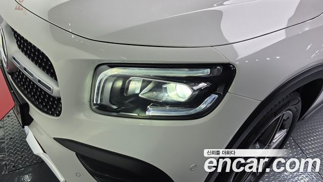 Mercedes-Benz GLB-Class (X247) GLB250 4MATIC 2021 — фото 22