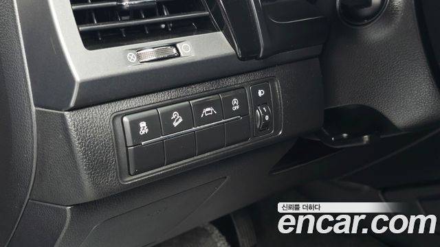 KG Mobility (SsangYong) Rexton Sports Khan Diesel 2.2 4WD Prestige 2022 — фото 20