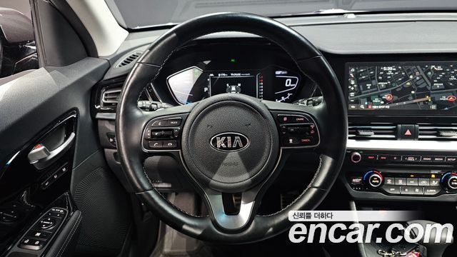 Kia Niro 1.6 HEV Noblesse Special 2021 — фото 13