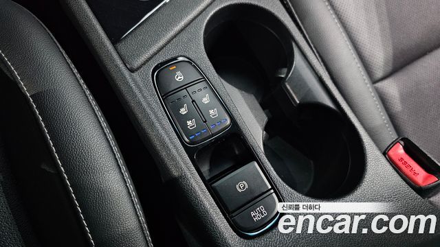 Kia Niro 1.6 HEV Noblesse Special 2021 — фото 29