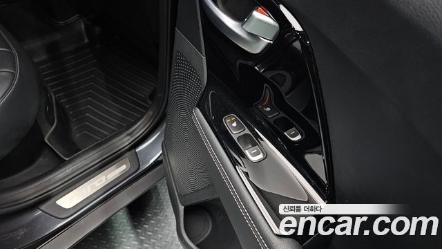 Kia Niro 1.6 HEV Noblesse Special 2021 — фото 33