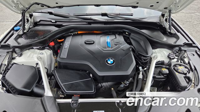 BMW 5 Series (G30) 530e M Sport 2022 — фото 6