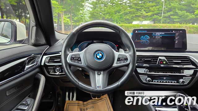 BMW 5 Series (G30) 530e M Sport 2022 — фото 21