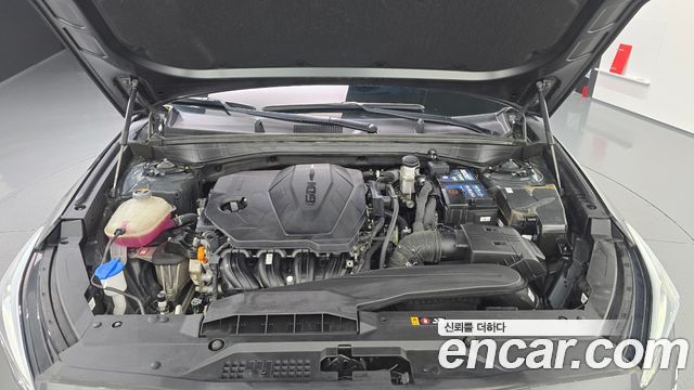 Kia K8 2.5 Gasoline 2WD Noblesse 2022 — фото 6