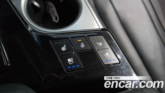 Kia K8 2.5 Gasoline 2WD Noblesse 2022 — фото 30