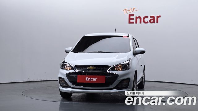 Chevrolet Spark LT 2022 — фото 3