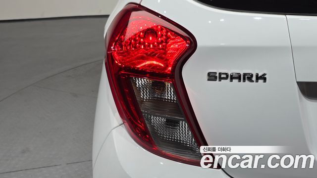 Chevrolet Spark LT 2022 — фото 23