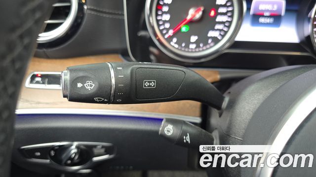 Mercedes-Benz E-Class (W213) E220d Exclusive 2019 — фото 28