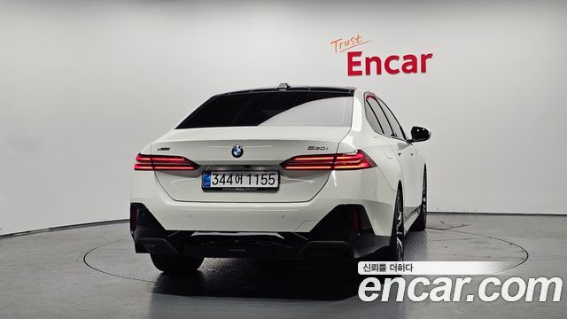 BMW 5 Series (G60) 530i xDrive M Sport 2025 — фото 4