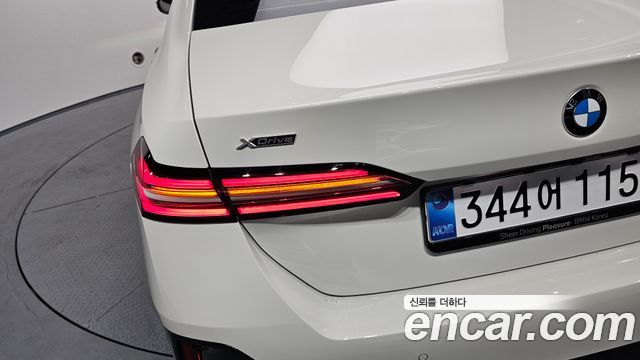 BMW 5 Series (G60) 530i xDrive M Sport 2025 — фото 29